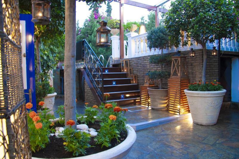 Armata Boutique Hotel Spetses Town ภายนอก รูปภาพ