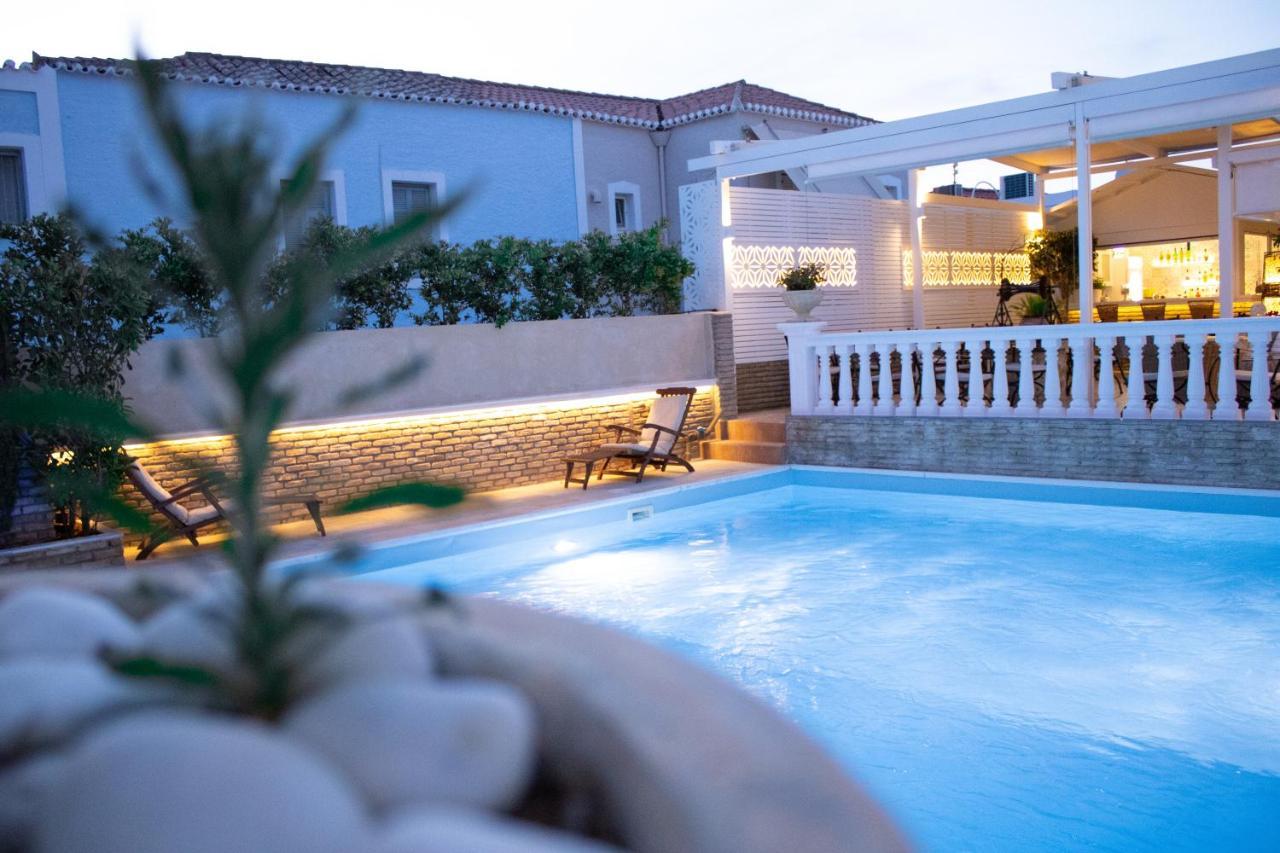Armata Boutique Hotel Spetses Town ภายนอก รูปภาพ