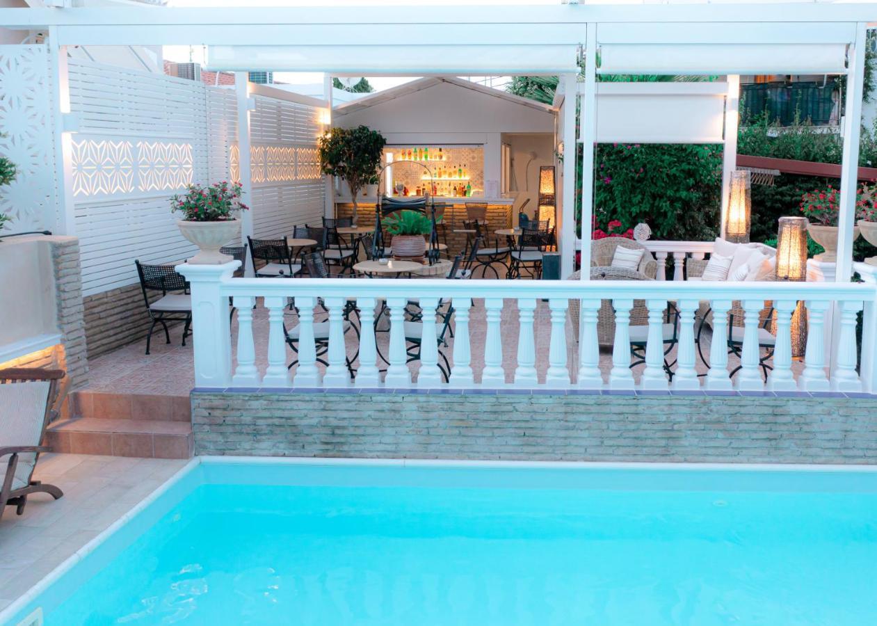 Armata Boutique Hotel Spetses Town ภายนอก รูปภาพ
