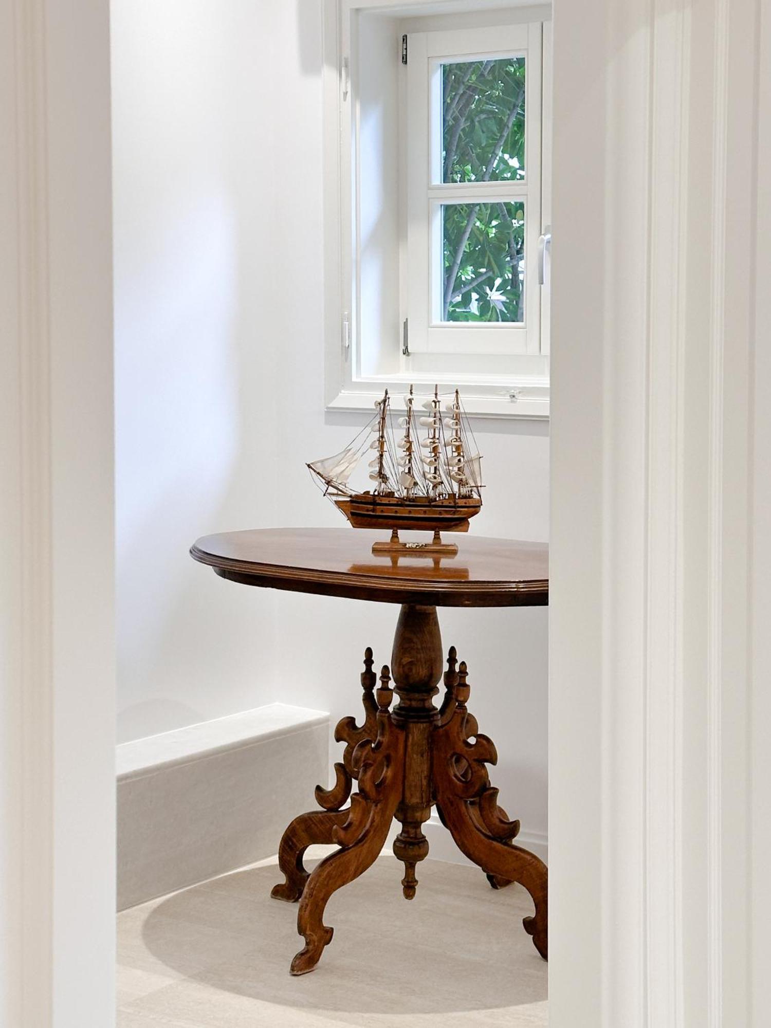Armata Boutique Hotel Spetses Town ภายนอก รูปภาพ