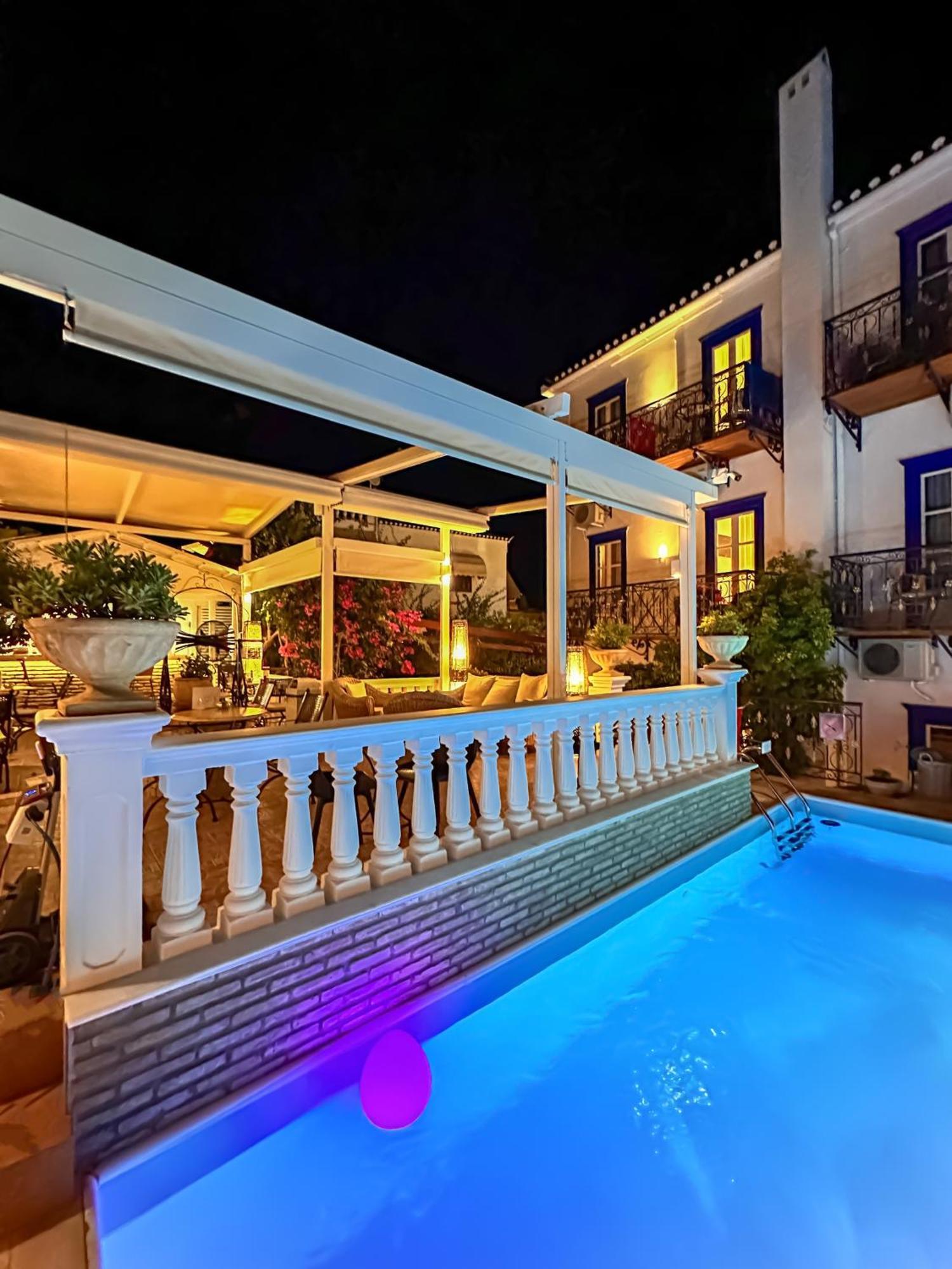 Armata Boutique Hotel Spetses Town ภายนอก รูปภาพ
