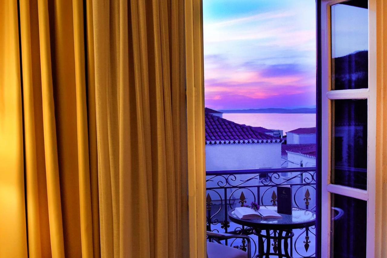 Armata Boutique Hotel Spetses Town ภายนอก รูปภาพ