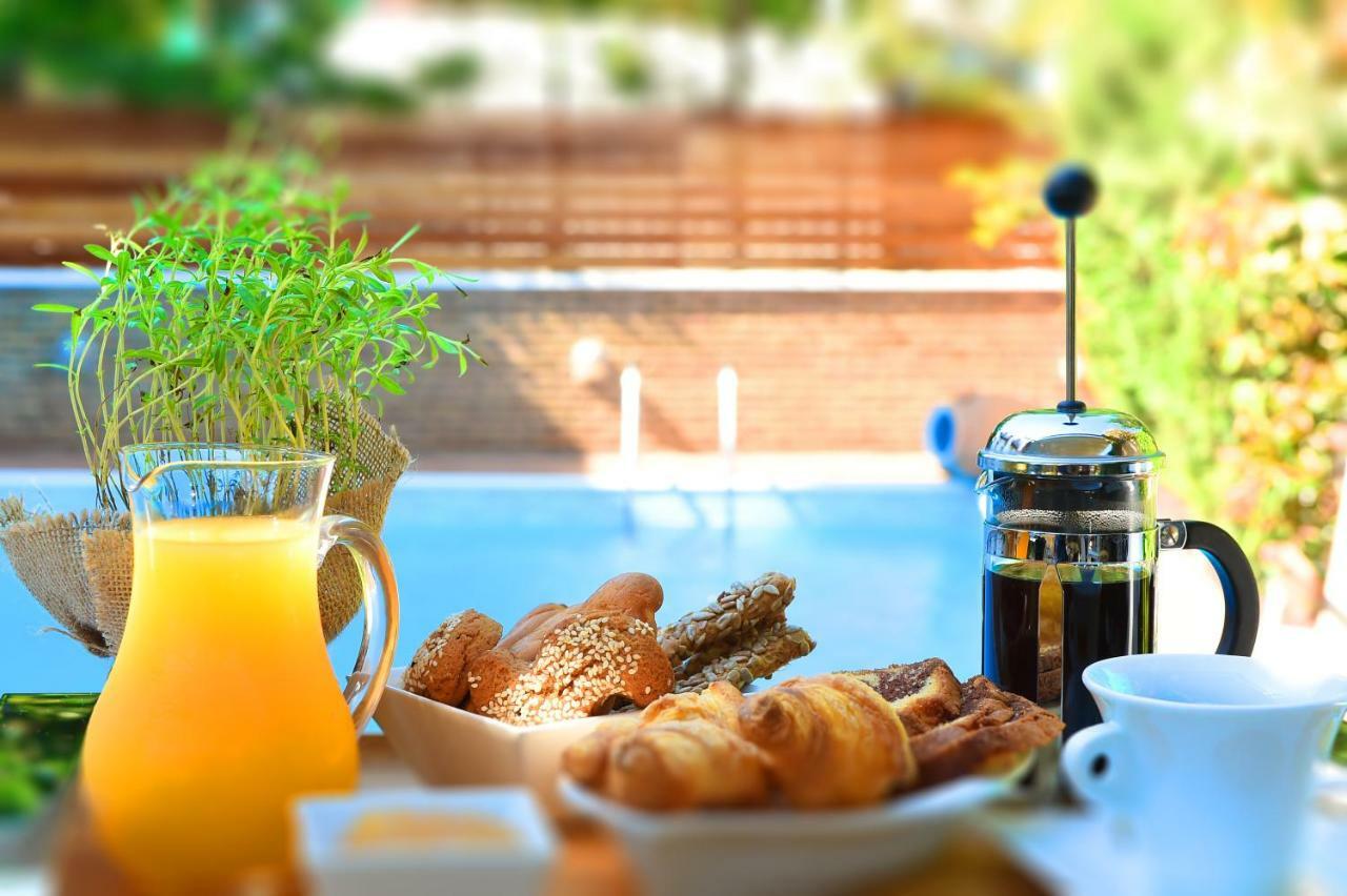 Armata Boutique Hotel Spetses Town ภายนอก รูปภาพ