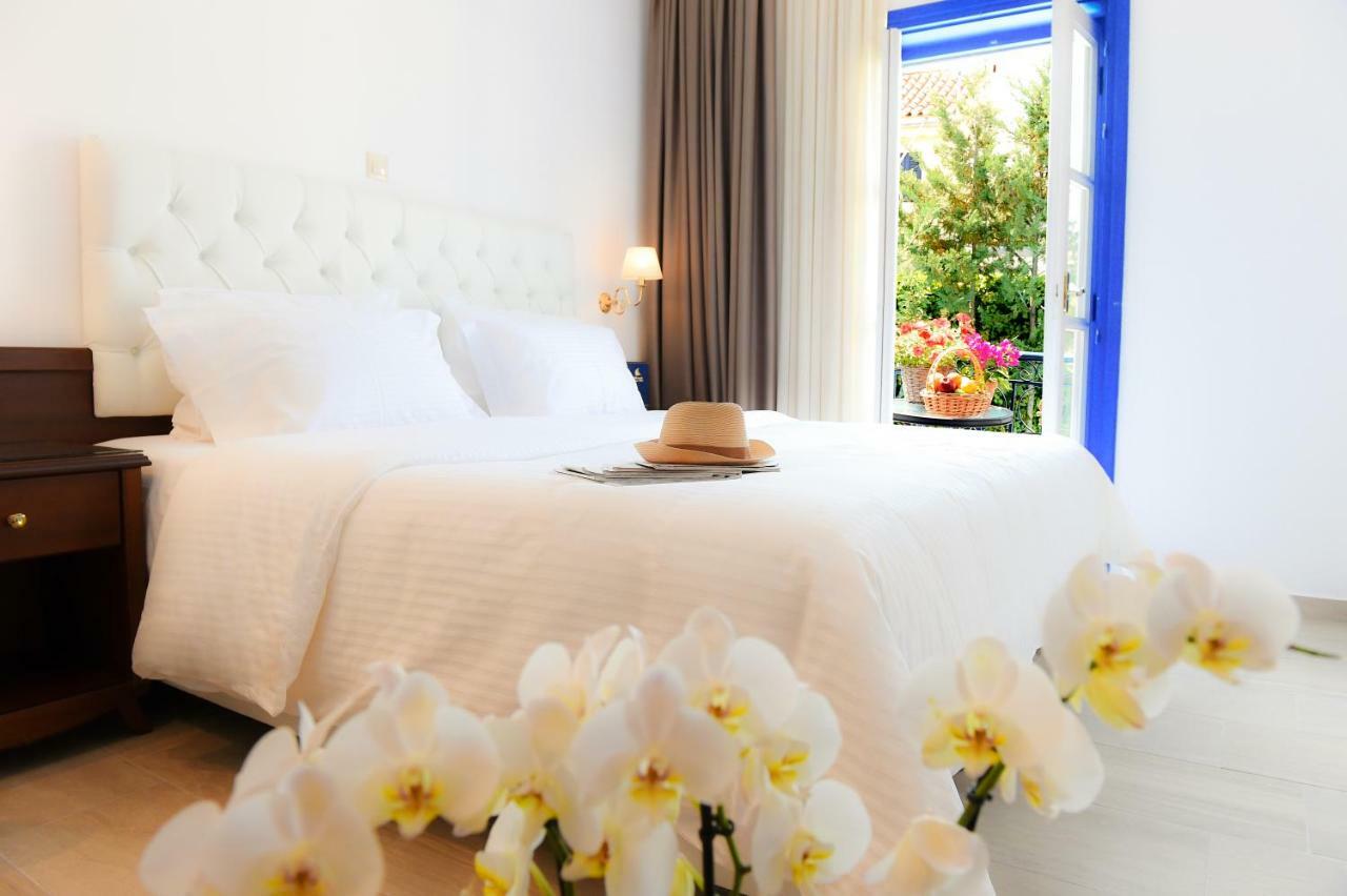 Armata Boutique Hotel Spetses Town ภายนอก รูปภาพ